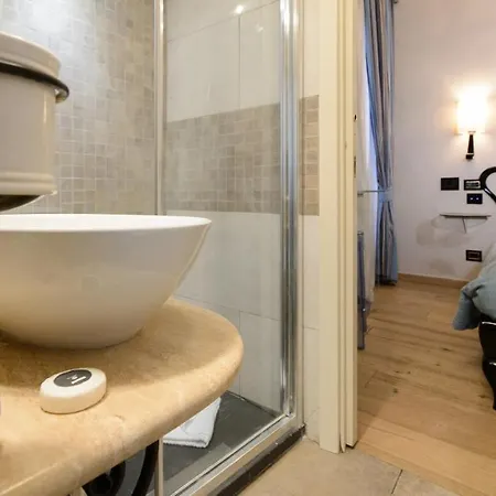 Luxury Ripetta 2 2* Rome