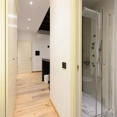 Luxury Ripetta 2 3* Roma